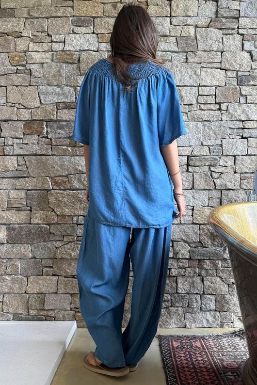 Washed Chambray Shirring Peasant Blouse Mid